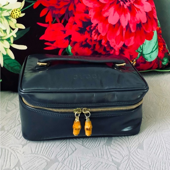 Authentic GUCCI vanity bag 🌷🌷 - Picture 3 of 16